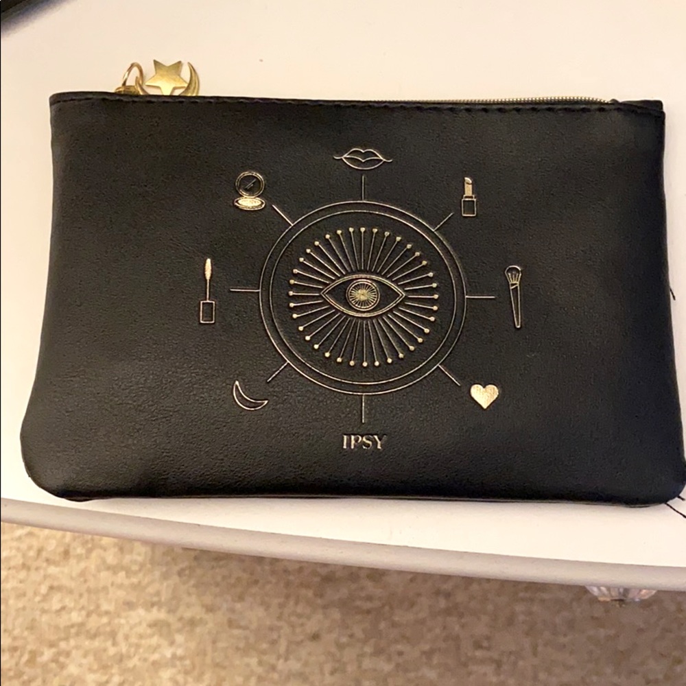 Ipsy makeup bag